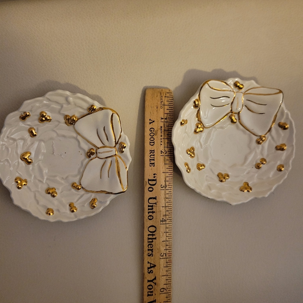 Duo of Vintage Wreath Trinket Dishes ~ 1960s Hobbyist ~ Candle Holder Trinkets - Picture 5 of 16